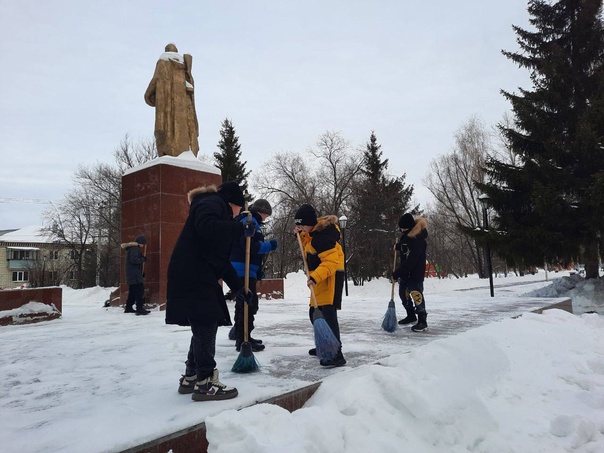 ДОРОГА К ОБЕЛИСКУ.